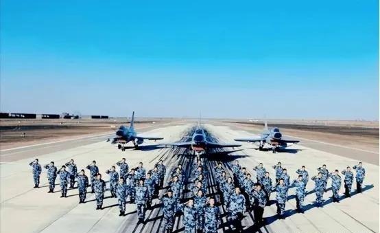 美国想不想和中国发生战争，太想了，只是现在攻打中国，他早已经没了胜算。如今的中国