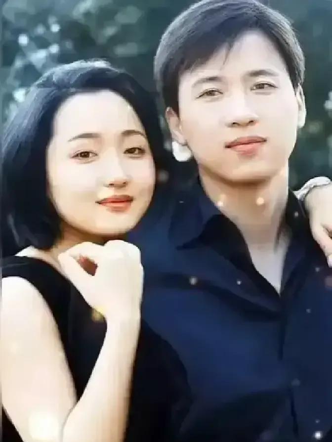 20年前的“意难平”突然杀了个回马枪，赖文峰直播间人气暴涨40倍，满屏都在刷“杨