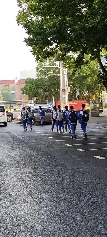 炸锅！多地学校突然取消早读，家长吵翻：少学半小时，成绩要掉队？紧急通知！广