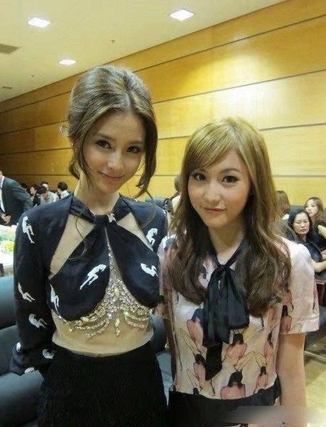 这种流行的新娘头，我鼻姐早就已经尝试过了哎