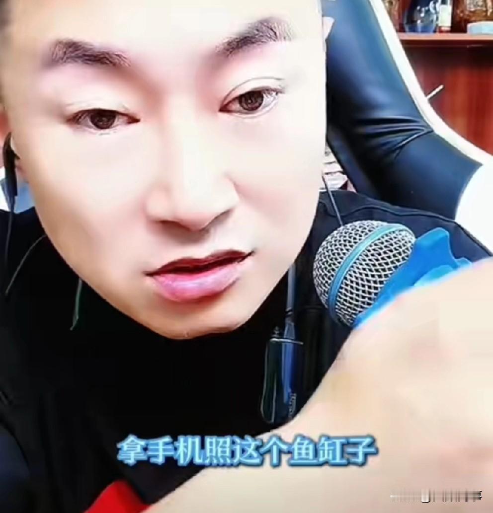 九天称T佑是网红里蹦的最高的，阿哲跟他差十万八千里！T