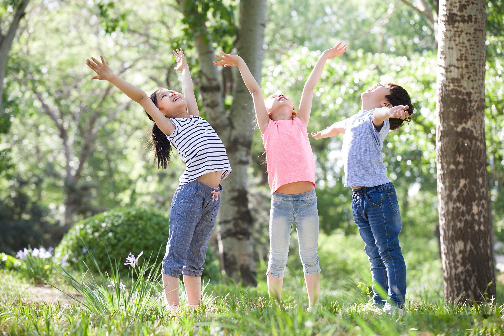 孩子特别虚是过度耗神！偶尔总会在地铁，看到三岁左右的宝宝，拿着手机看视频，虽然多