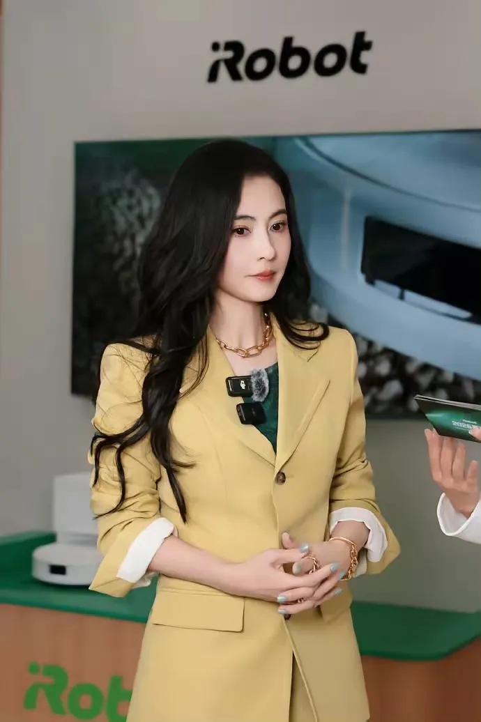 张柏芝45岁逆龄秘诀曝光：自律+心态=永葆青春，网友惊呼“越活越年轻”