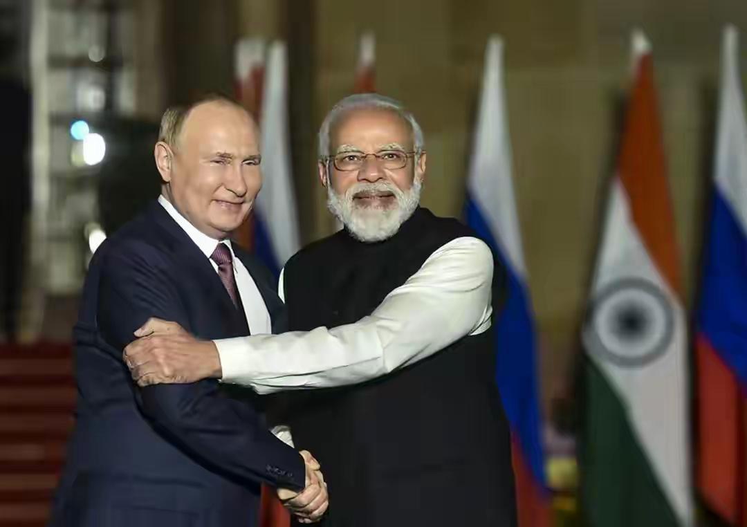 突发！俄印互开国门，3000大军可合法互驻，全球格局要变天？当全世界还在紧