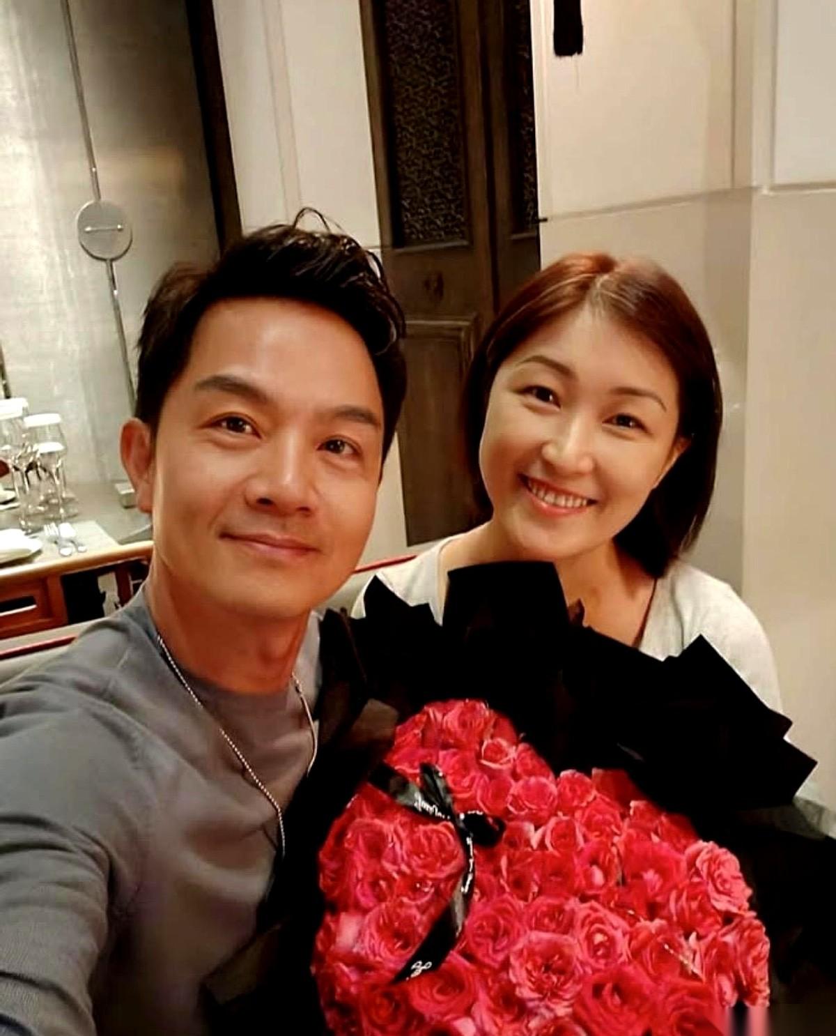 TVB的绿叶夫妻胡诺言和陈琪，被港媒一篇报道直接架上了火炉。报道里说得有鼻子有