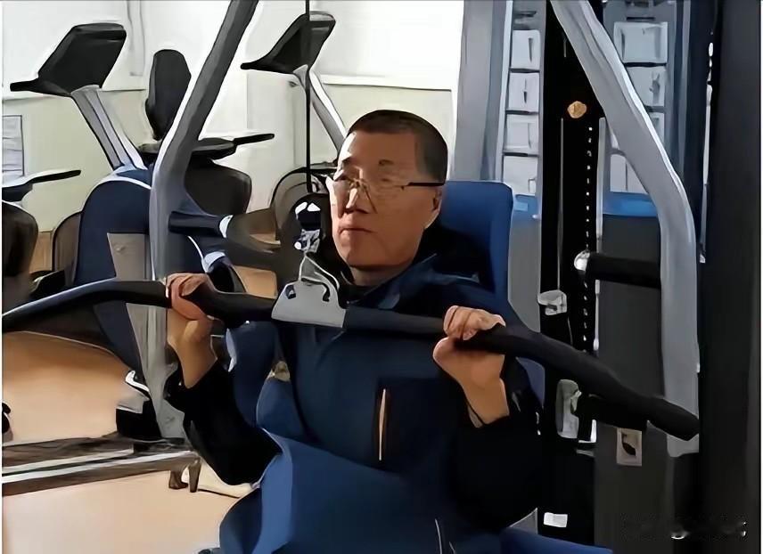 2000年，哈尔滨一个26岁小伙意外离世，他的心脏移植给了57岁的杨孟勇。没想到