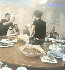 她是怎么做到不脸红的啊！[捂脸哭][捂脸哭][捂脸哭][捂脸哭]