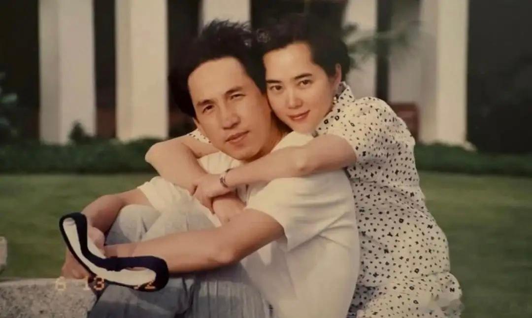 杨受成荣升曾外祖父四代同堂，32岁外孙生女，张坚庭晒孙女甜笑照！