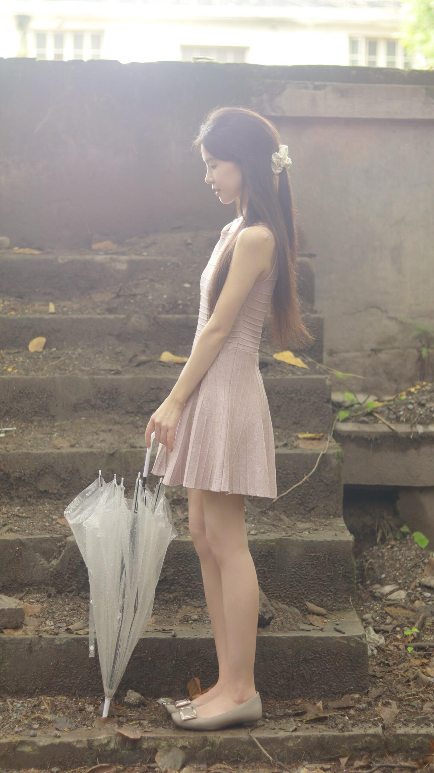 腼腆害羞内向社恐文静小女生​​​