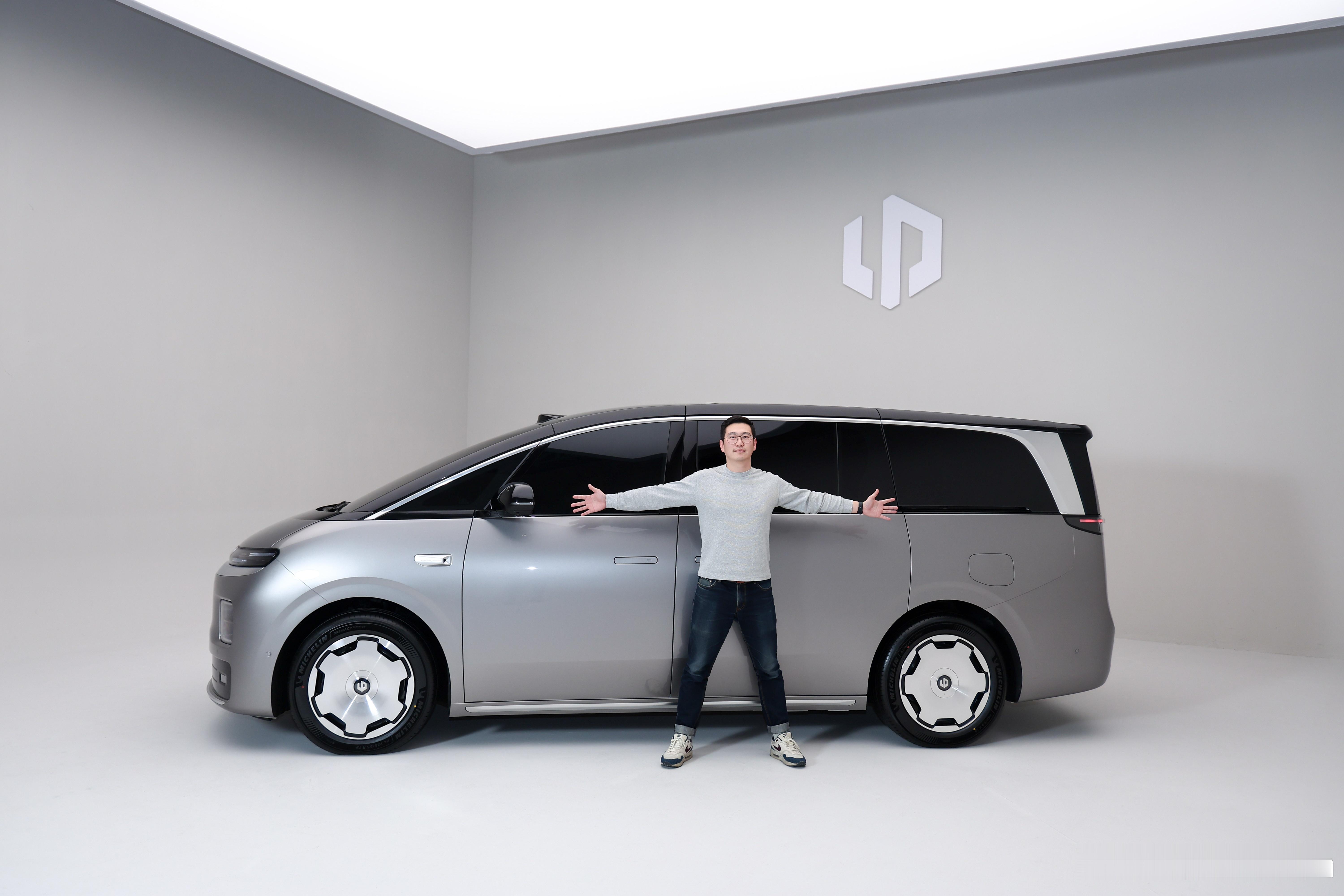 还得是摄影师拍的好晚点给兄弟们发D99的视频零跑d99