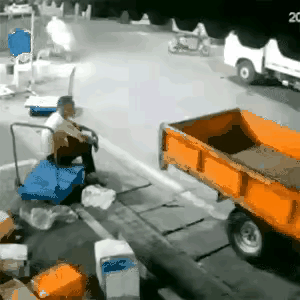 三轮车事不大，就是不知道人怎么样了。