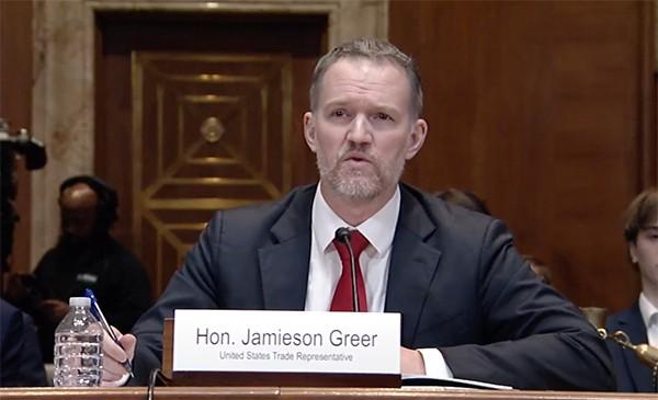 就差最后一步！欧盟已经没有退路了！最近美欧之间有件事儿特别让人费解：欧盟把自