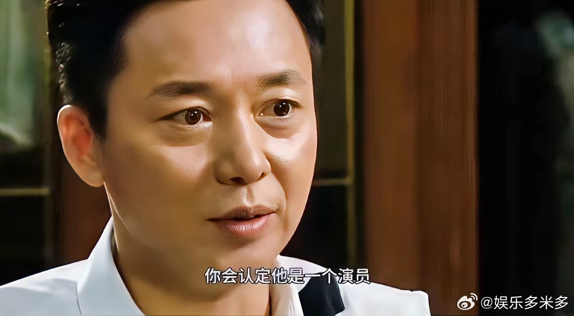 演员刘奕君说：“在拍《琅琊榜》的时候，他们告诉我，男一号是胡歌，我当时知道他，但