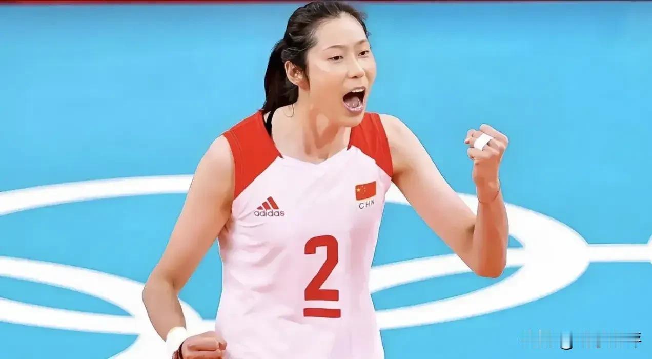 一意孤行的瞎折腾，内耗的代价终于显现了。2号球衣易主，坚决不招世界第一主攻朱