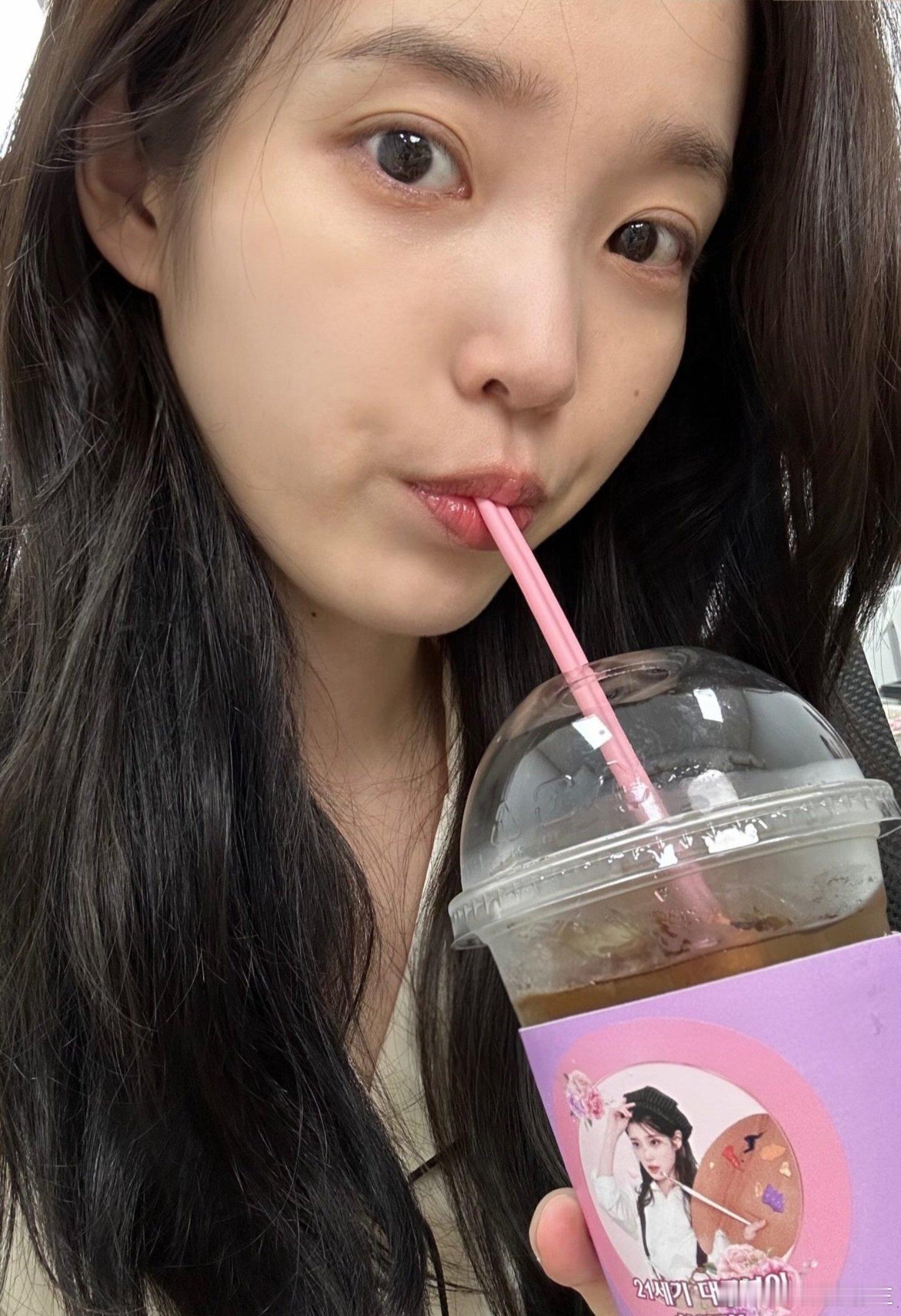 就是这个李知恩美～[点赞][点赞]😊😊​​​