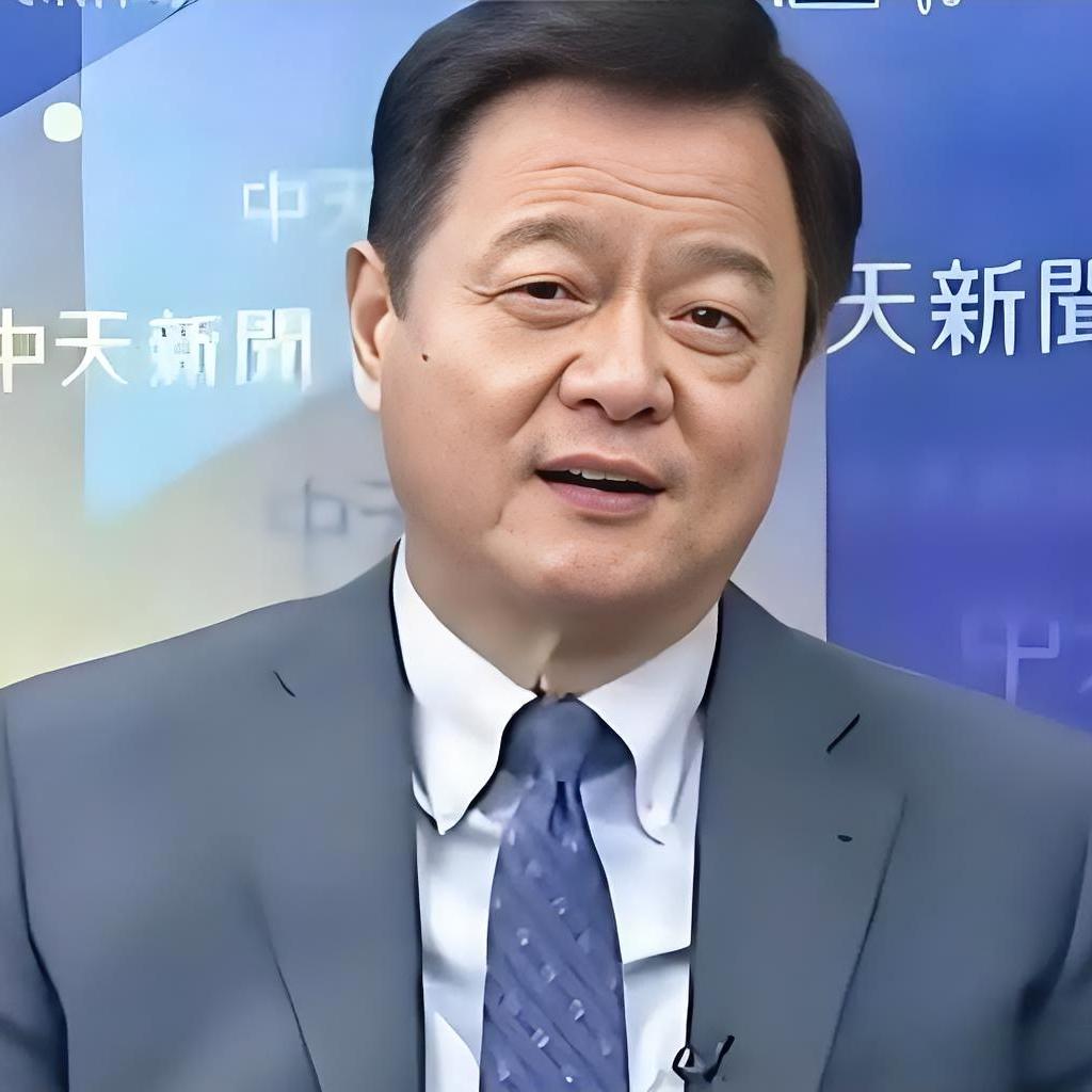 台湾媒体人周锡伟怒斥民进党当局此举是“亲者痛、仇者快”，说的太对了今天（6月