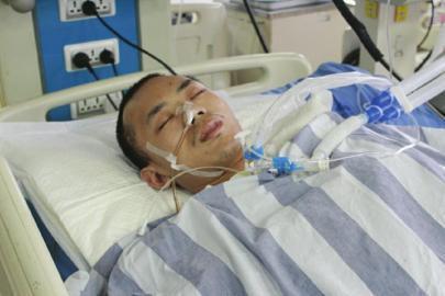 26岁男子从不抽烟, 咳血晕倒, 医生说是他的工作害了他
