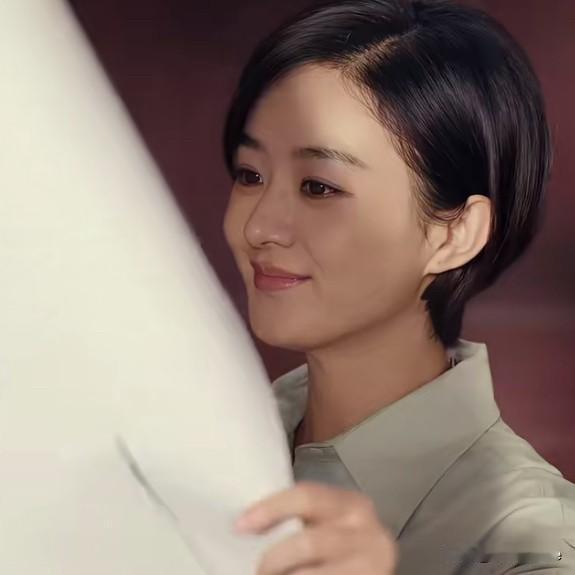 12月30日，赵丽颖黄晓明《小城往事》前脚下证，后脚定档，这回是真要播出了！剧