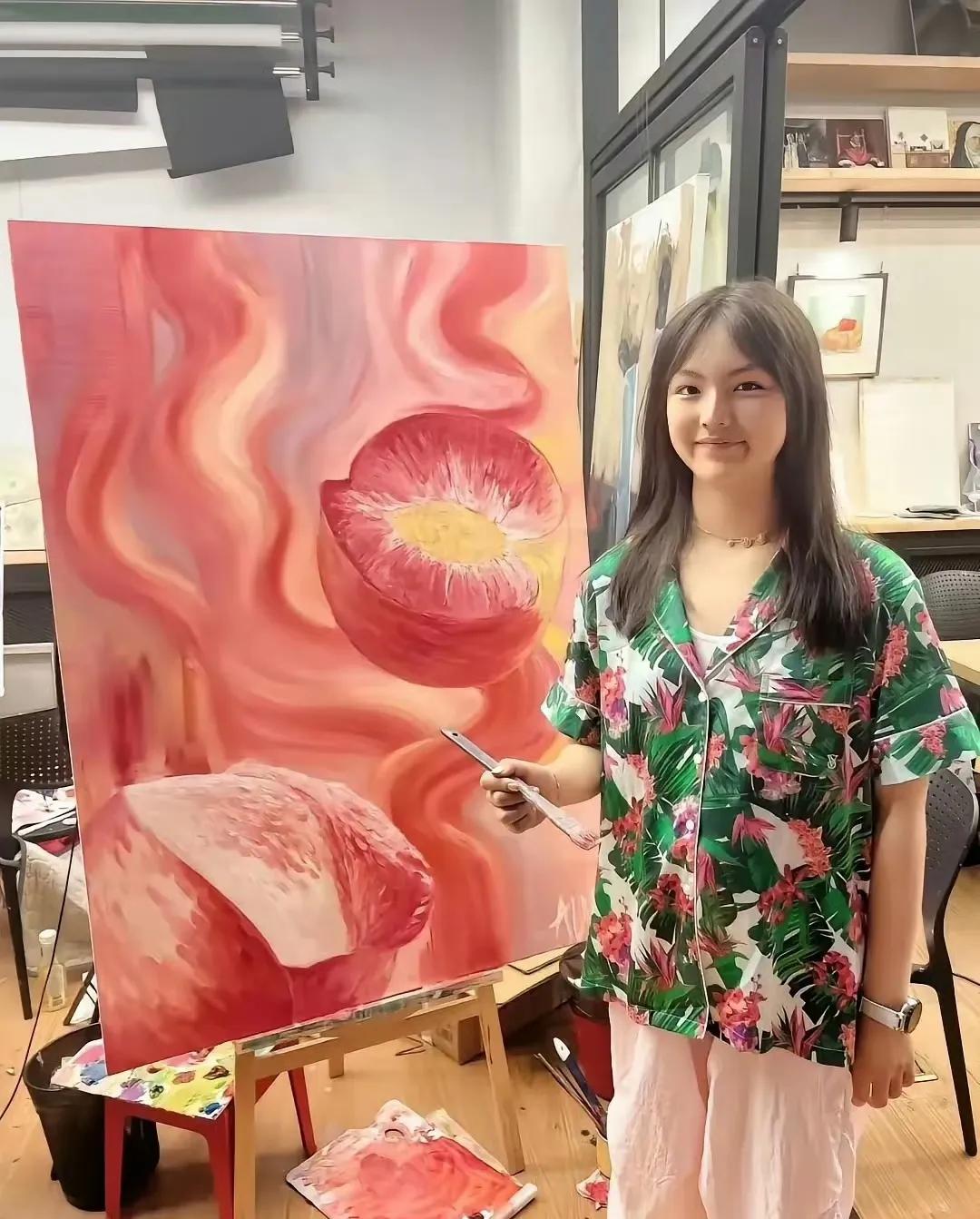 不是吹，同样是星二代的画，王诗龄比小S女儿优秀太多，首先她的画风非常的温馨，而小