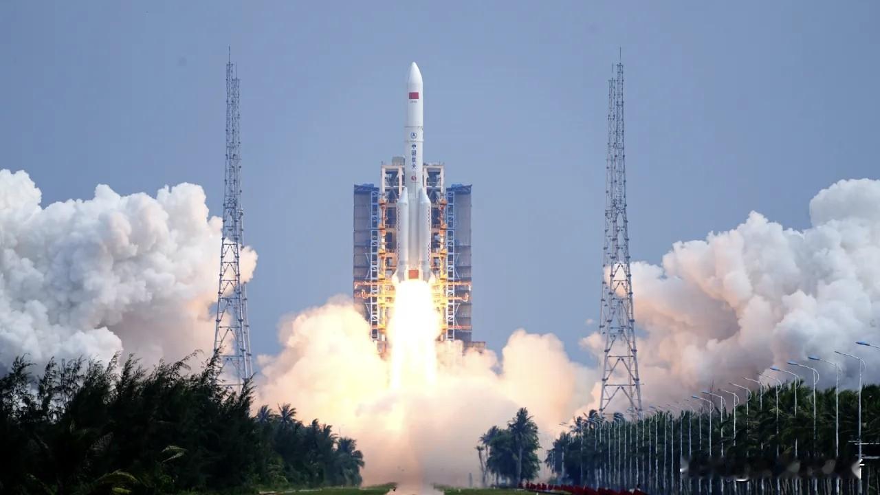 我国今天下午成功发射通信技术试验卫星二十五号，长五大火箭再立新功！北京时间6月