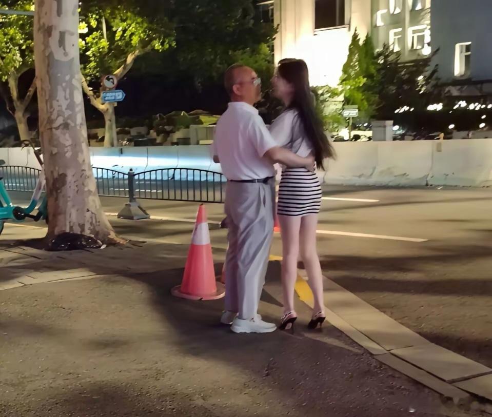 愿意努力的人，任何时候都有机会！[玫瑰]​​​