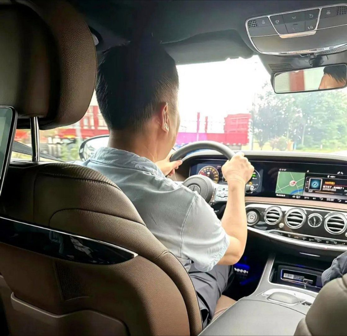 爸爸开了半辈子车，他教我的开车技巧：1.车窗永远别留缝，哪怕三伏天开空调也别犯