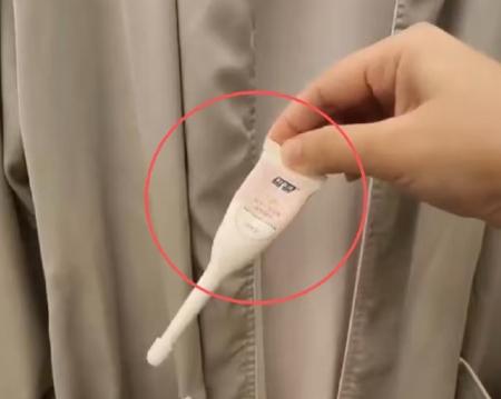 上海五星酒店浴袍摸出上一位客人用过的护理品，酒店提出送月饼补偿被拒2026
