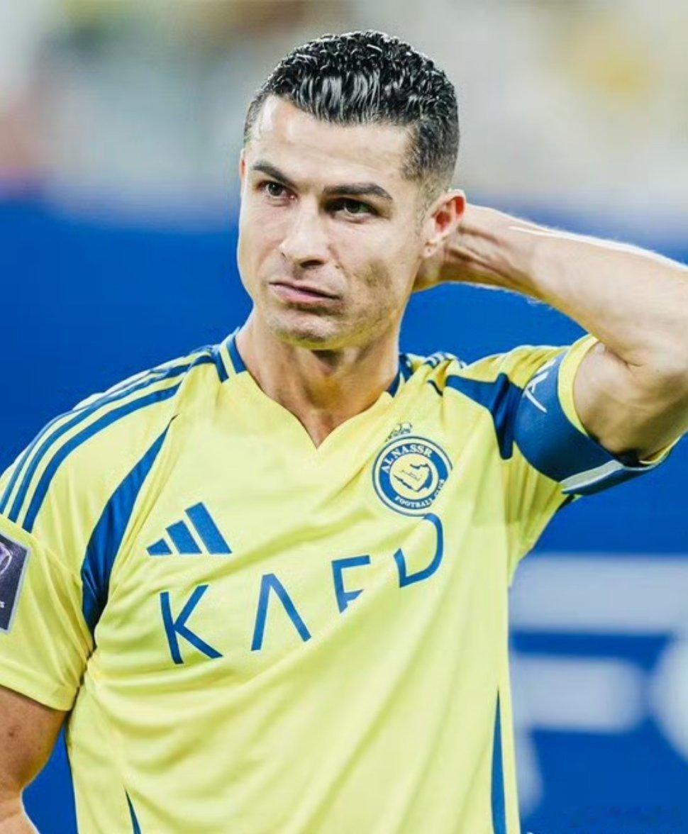 BenJacobs：C罗不满利雅得胜利近期的引援运作和资金分配，甚至威胁离开沙