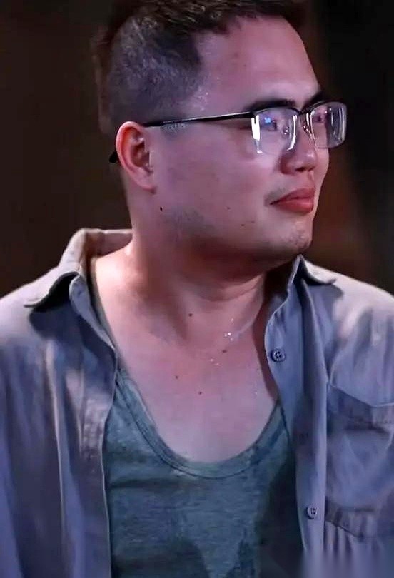 李雷按法院判决在抖音发了名誉侵权的道歉视频，女网红反手就以侵犯隐私为由向平台投诉导致下架。法院查到主