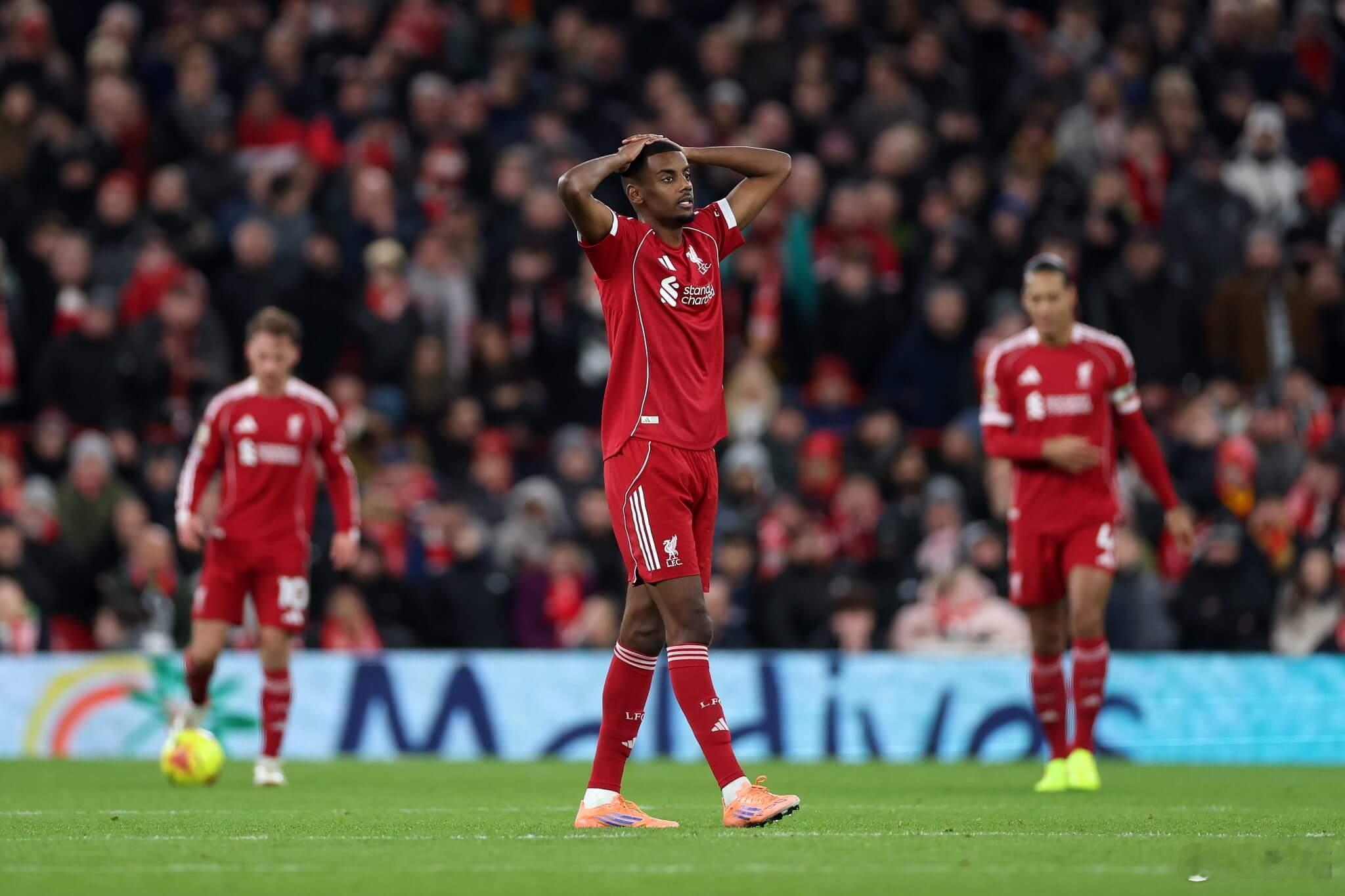 利物浦利物浦为什么变得如何糟糕？这跟萨拉赫、范戴克状态下滑有关系，跟伊萨克等新