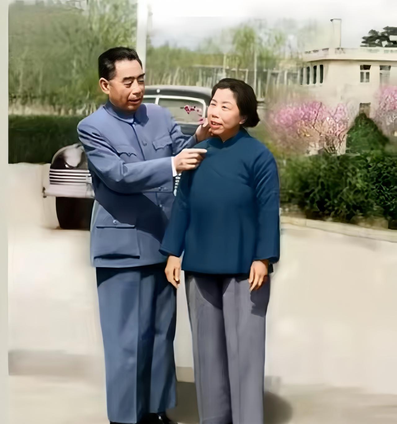 邓颖超唯一一次激怒周总理！众所周知，周总理和邓颖超的感情是非常深厚的，他们不仅平