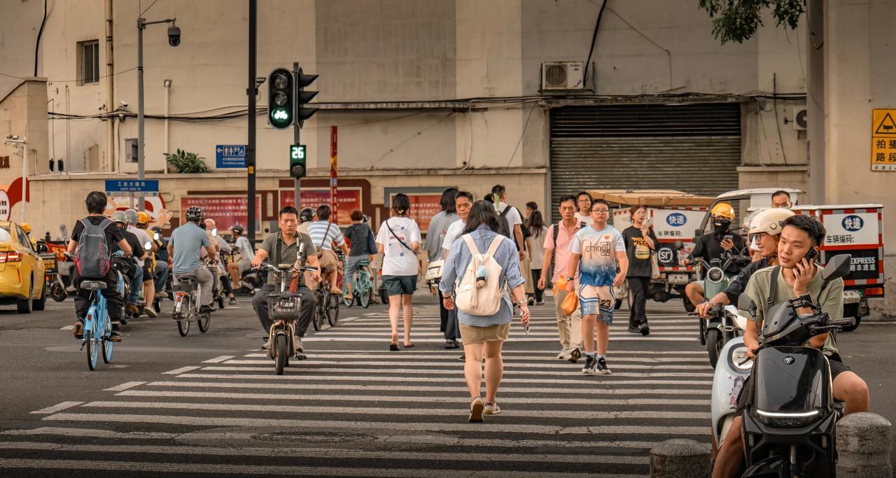 这次真要夸一句，中国年轻人能想出“养老+医疗”的双保障操作，真太有先见之明了！