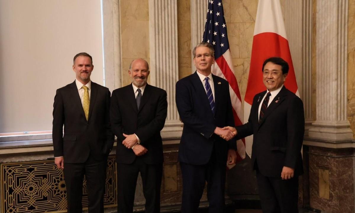 美日谈崩了！日方当着全球向中方喊出一句话，现场美日媒体全都懵了据彭博社报道，美