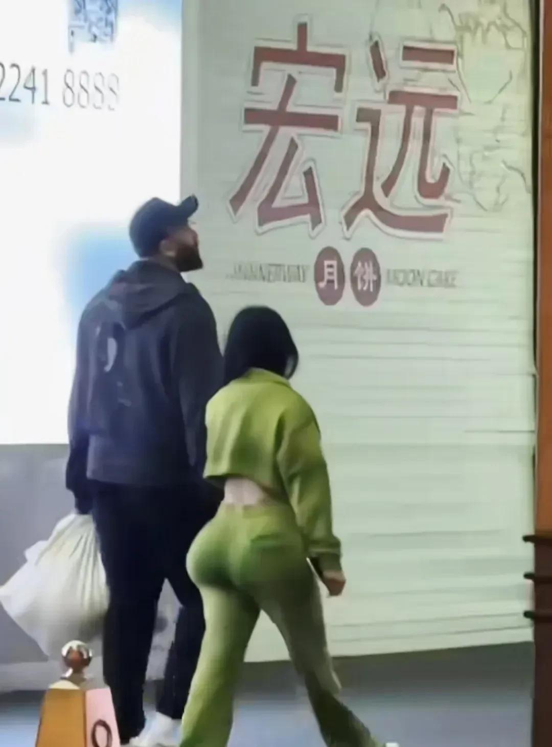吉伦沃特想续约加薪！广东男篮季后赛被淘汰后，吉伦沃特马上加入成都篮球联赛，可惜