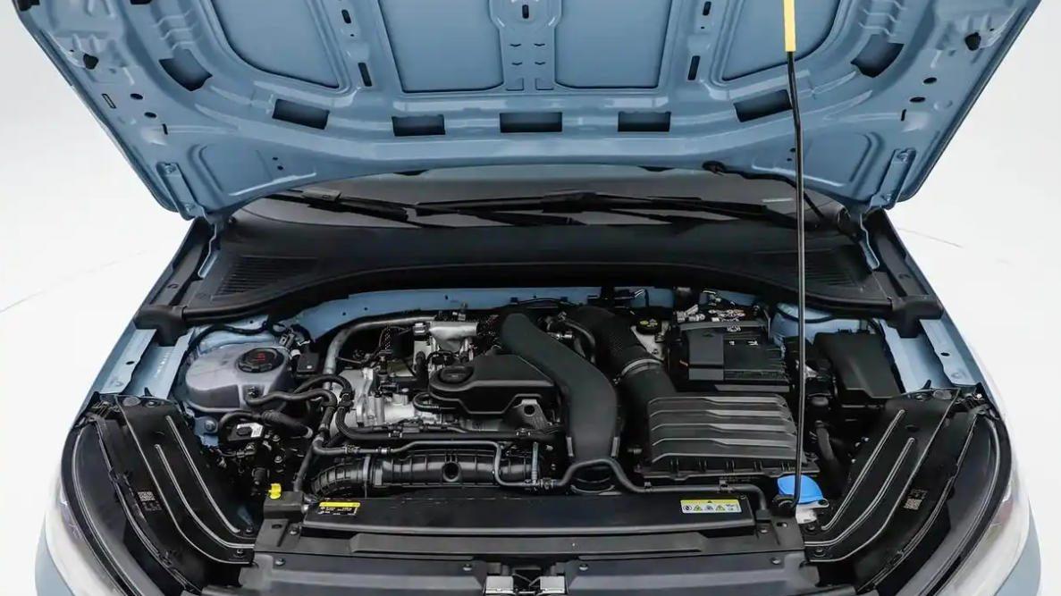 大众速腾S vs 速腾L：6AT回归，三大件全面升级