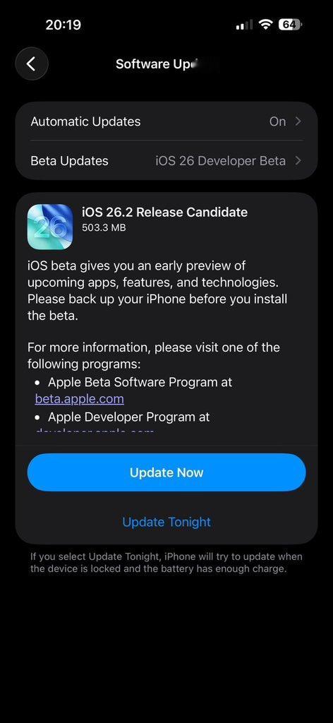 iOS26.2这次主要是在抠细节。锁屏那个液态玻璃效果终于能调透明度了，不想