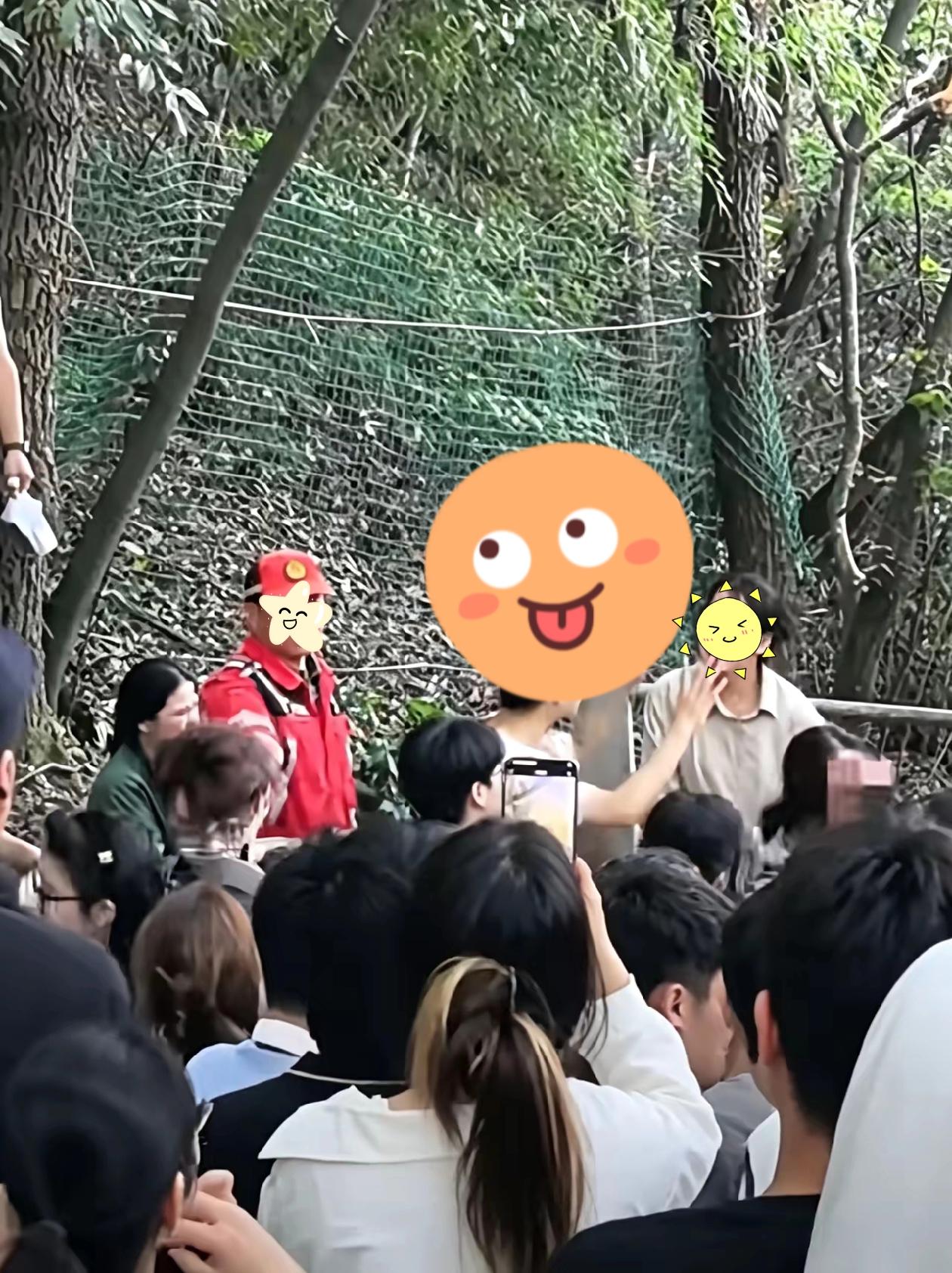 爬一次山认清两个人，这山真的“灵”！太值了！谁懂啊！杭州这事儿真给我看傻了