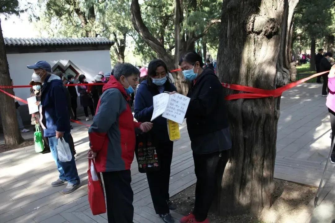 “短视频造的‘高富帅’梦，毁了多少普通男的相亲路？这届女生的择偶标准，已经飘到天