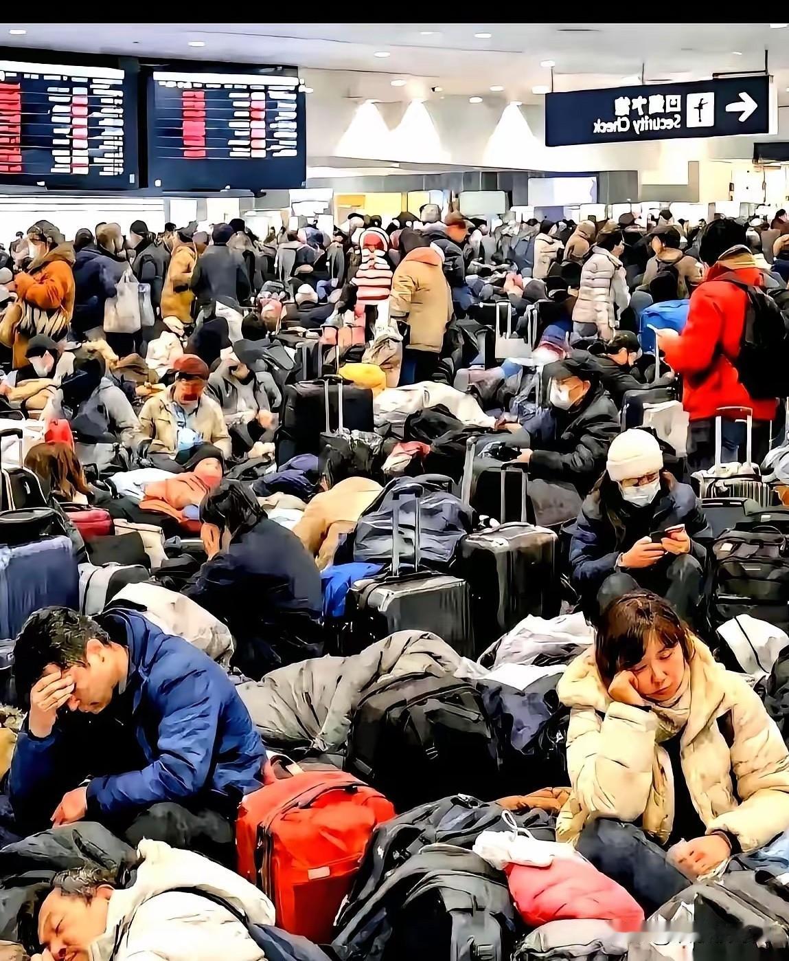 “派包机！必须派包机来接我们！”听听这声嘶力竭的呐喊，来自刚刚还在北海道朋友圈