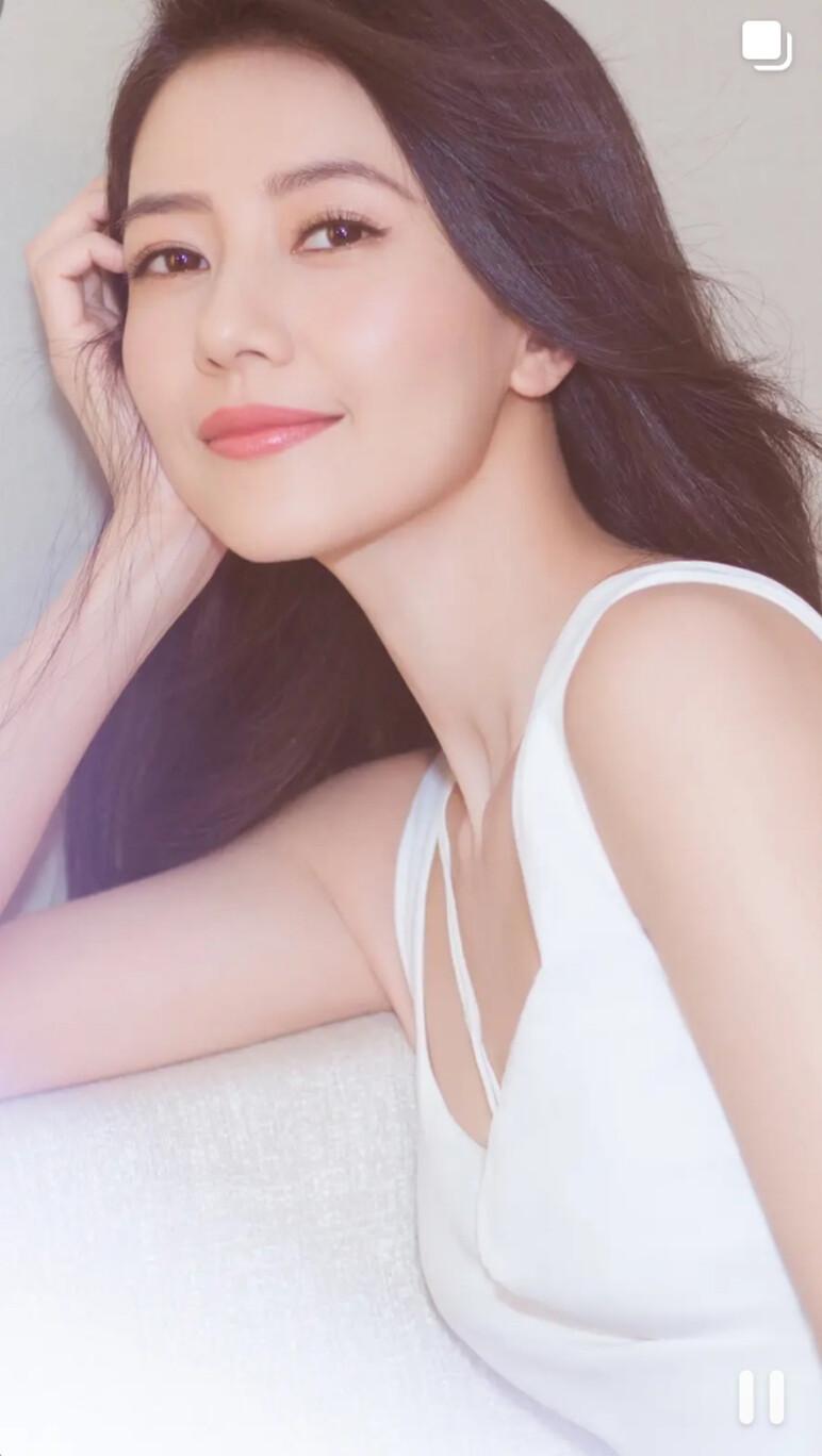 高圆圆问：“亚东，我想给你生个孩子，你什么时候娶我。”谁料张亚东却说：婚姻这种事