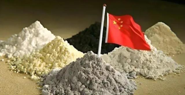 美国祭出终极杀招！一旦中国不向美国出售稀土，美国可能将强势施压，把中企踢出全球
