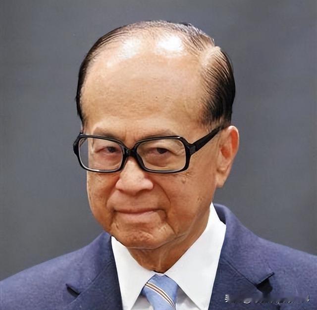 李嘉诚捐款：即时拨出三千万港元，外加五千万港元后续支援11月26日下午，香港新