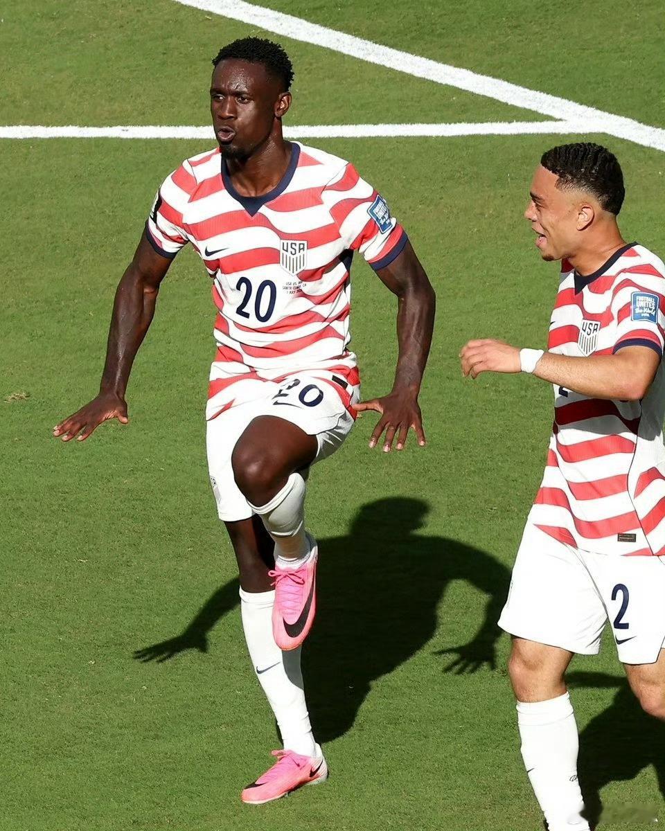 足坛大地震！《太阳报》名记MartinLipton重磅批评FIFA，将巴洛贡红
