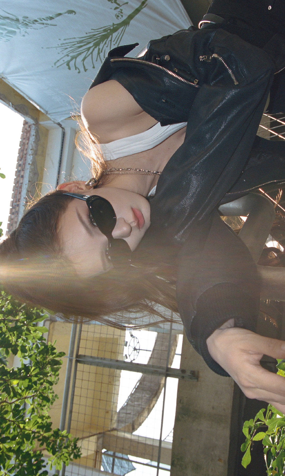#张予曦#·#阿里个瓜#睡前陷入·𝗱𝗮𝗿𝗸𝗺𝗼𝗼𝗱🕶化妆：发型：摄影：​