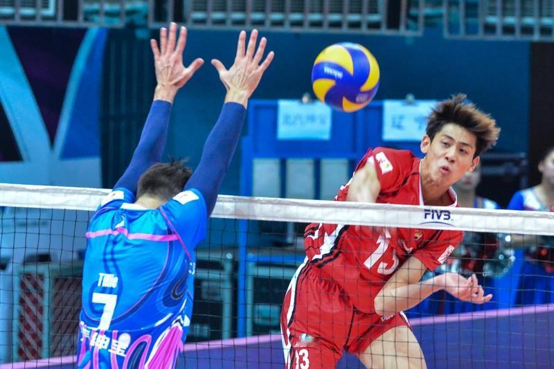 北汽队新赛季太猛啦！12月13日客场84比74胜江苏肯帝亚队后，15日主场又以1