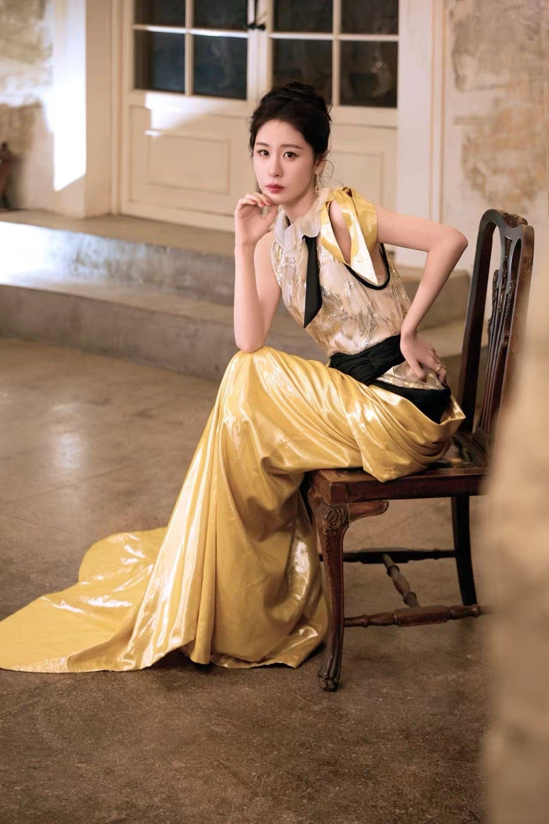 张碧晨5万红包刚还在摸鱼，突然看到群里炸了，火速赶来！这也太壕了吧！人美心善说