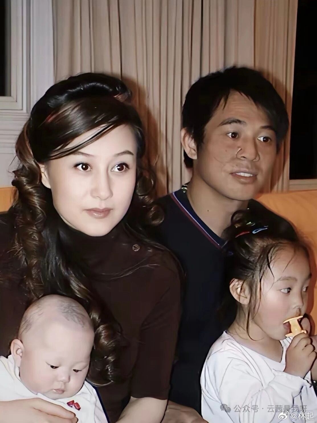 李连杰抛妻弃女娶利智，以前觉得娱乐圈常态，现在人到中年再看，完全不可接受，黄秋燕