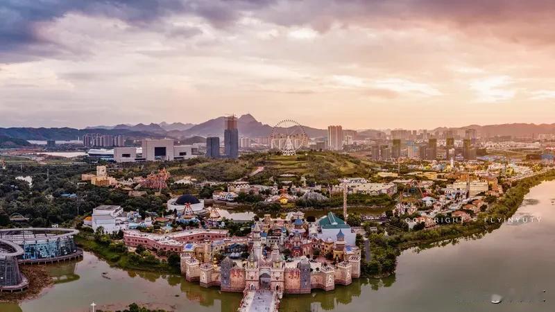 柳州卡乐星球明年重新开业，极有可能比以往更加火爆。这座乐园于2017年7月开始试