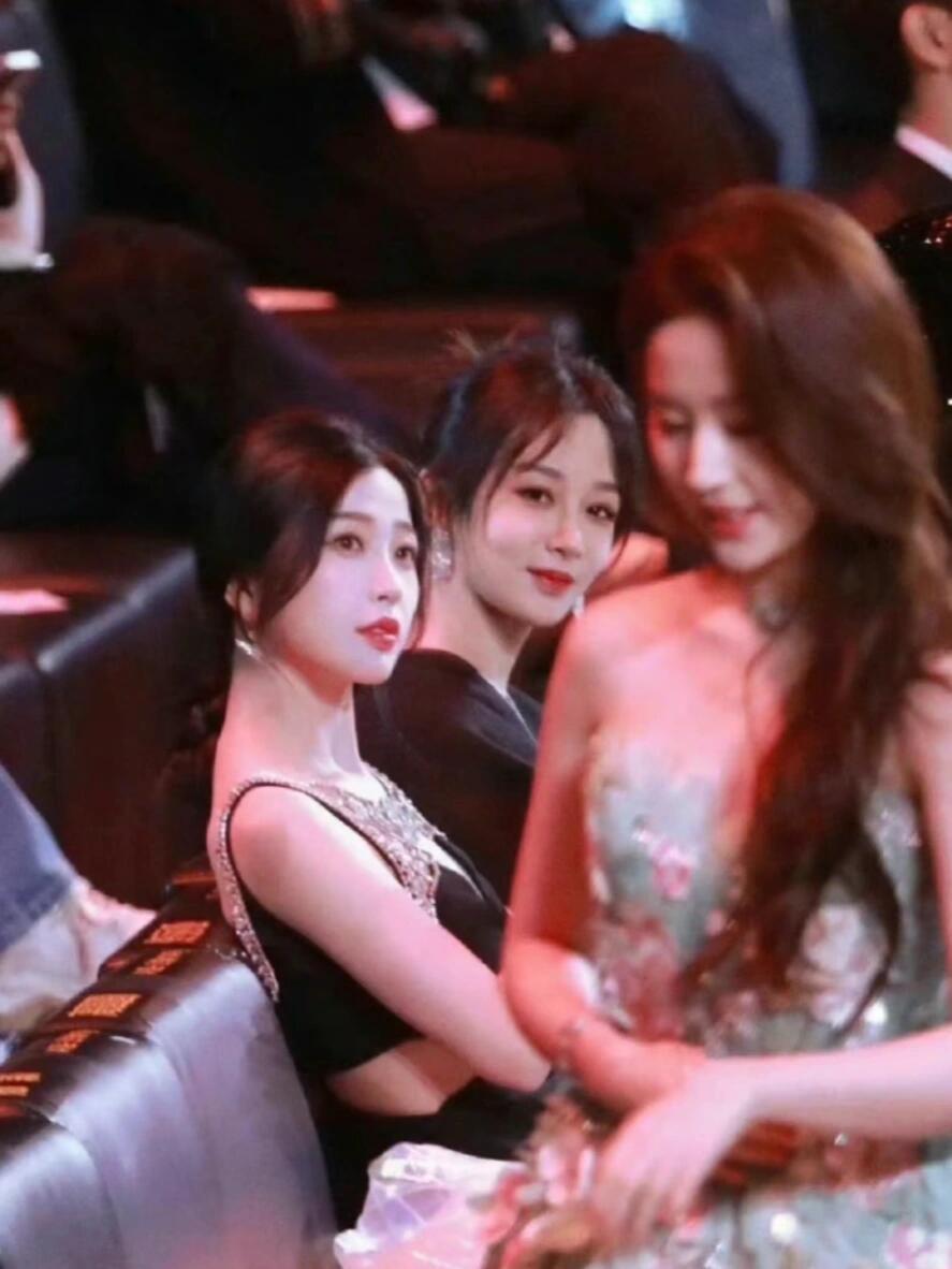 💖一些女性的凝视｜“欣赏、温柔、美好”​​​
