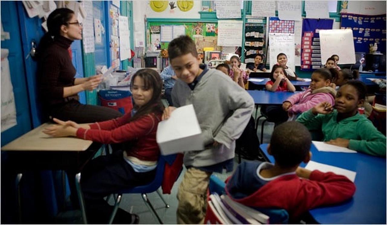 牢A：美国衰落是事实，别不服！问题就出在教育上——他们对底层搞快乐教育，表面是让